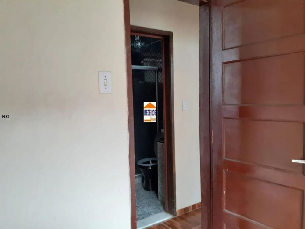 Casa à venda com 2 quartos, 160m² - Foto 8