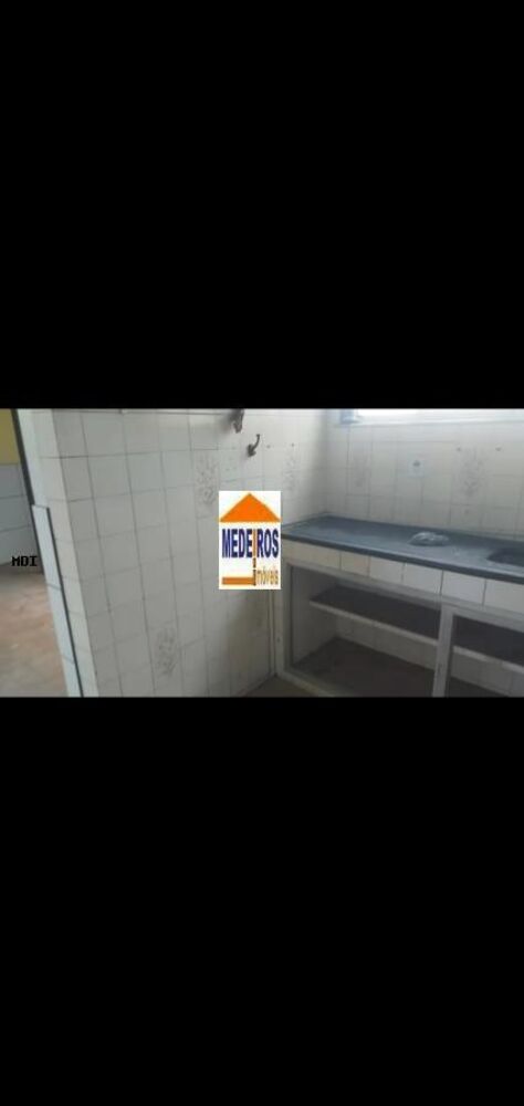Casa à venda com 2 quartos, 200m² - Foto 12