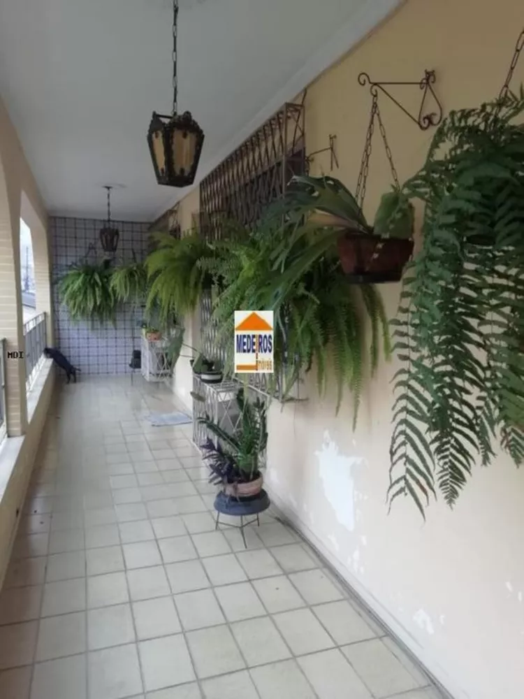 Casa, 4 quartos, 240 m² - Foto 6