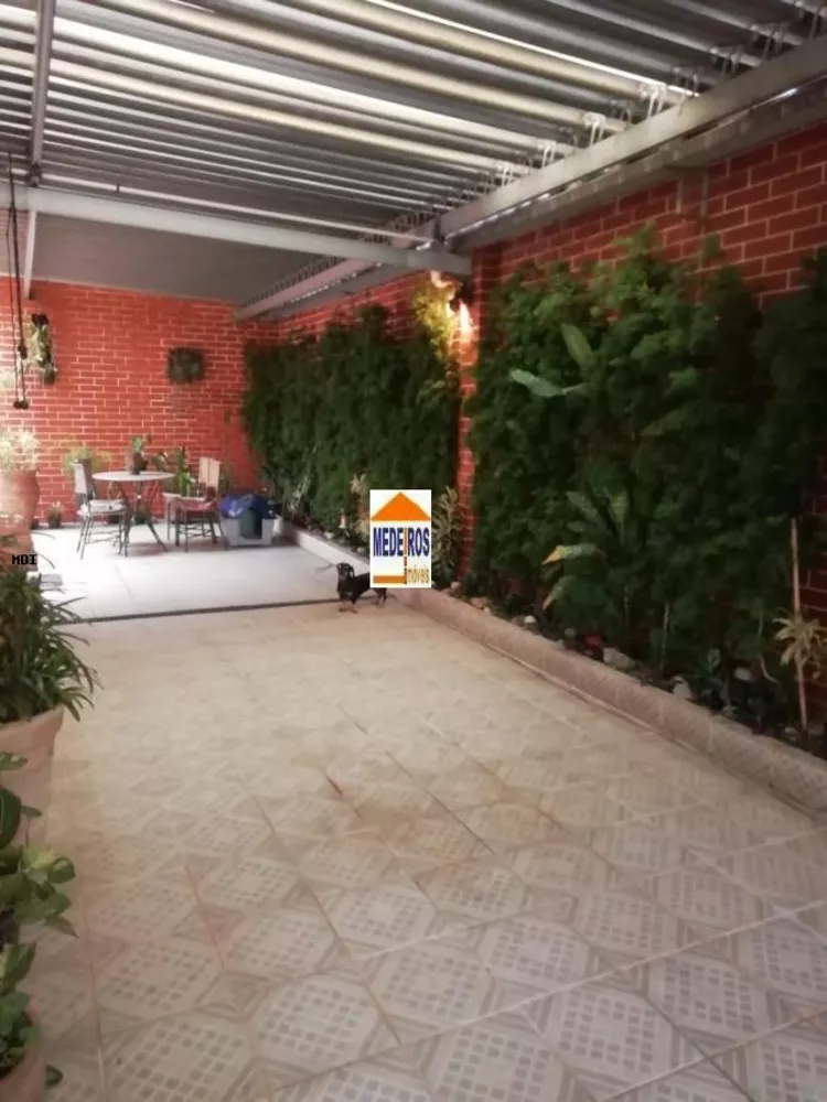 Casa, 4 quartos, 240 m² - Foto 23