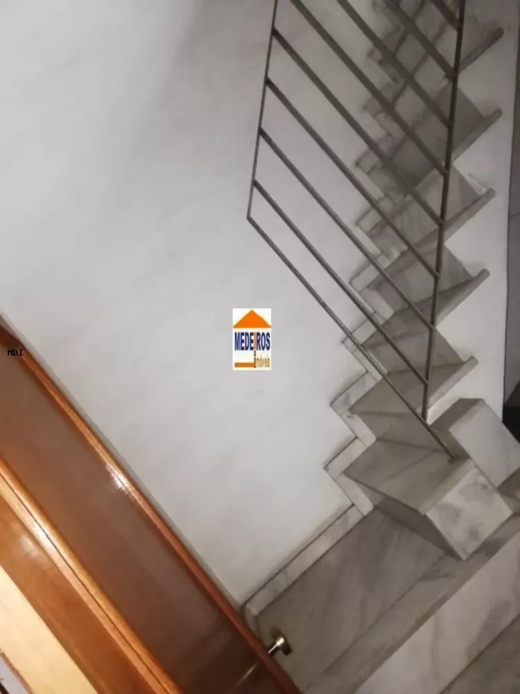 Casa, 4 quartos, 240 m² - Foto 22