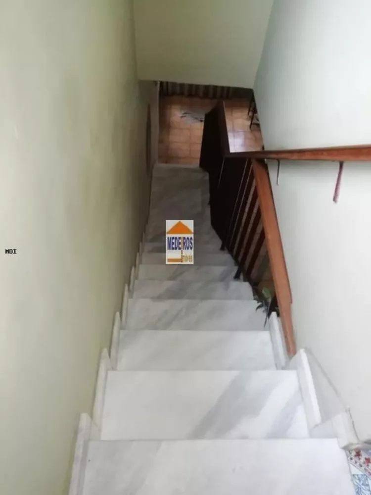 Casa, 4 quartos, 240 m² - Foto 18