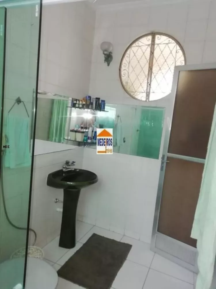 Casa, 4 quartos, 240 m² - Foto 11
