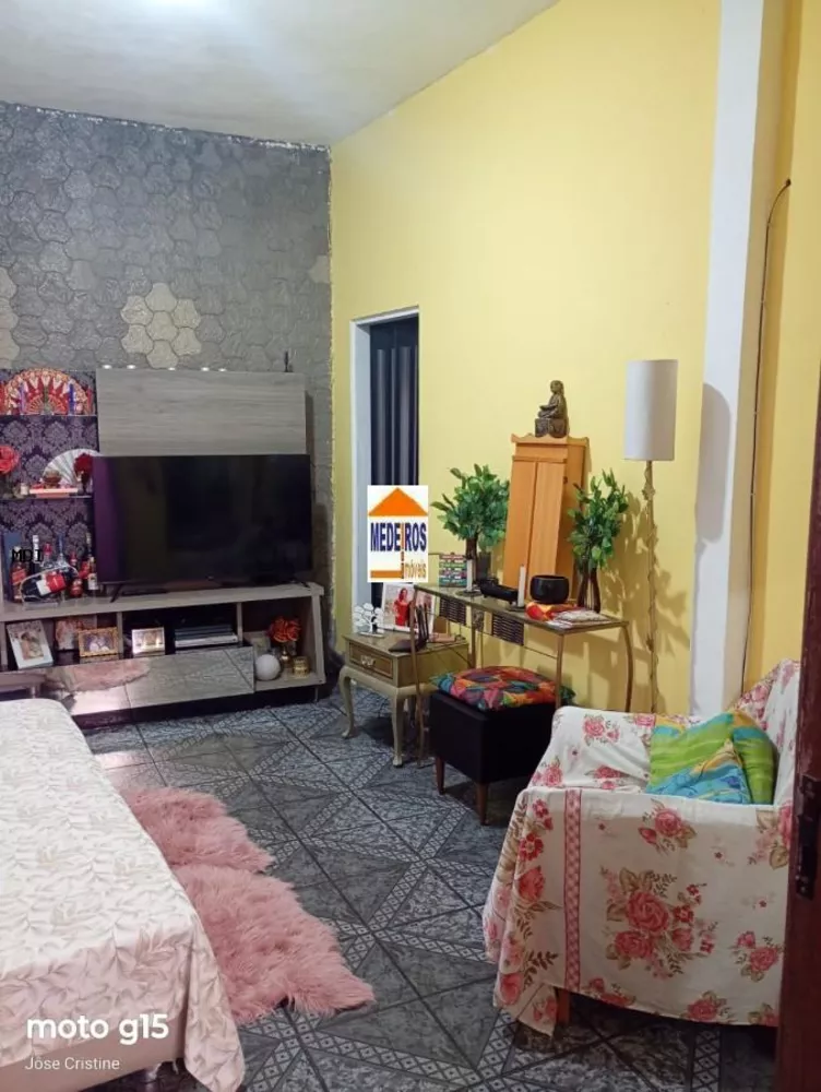 Casa, 2 quartos, 180 m² - Foto 1