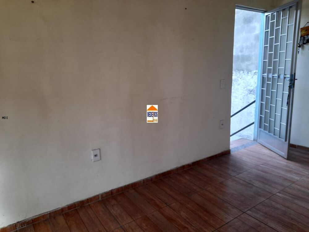 Casa à venda com 2 quartos, 140m² - Foto 12