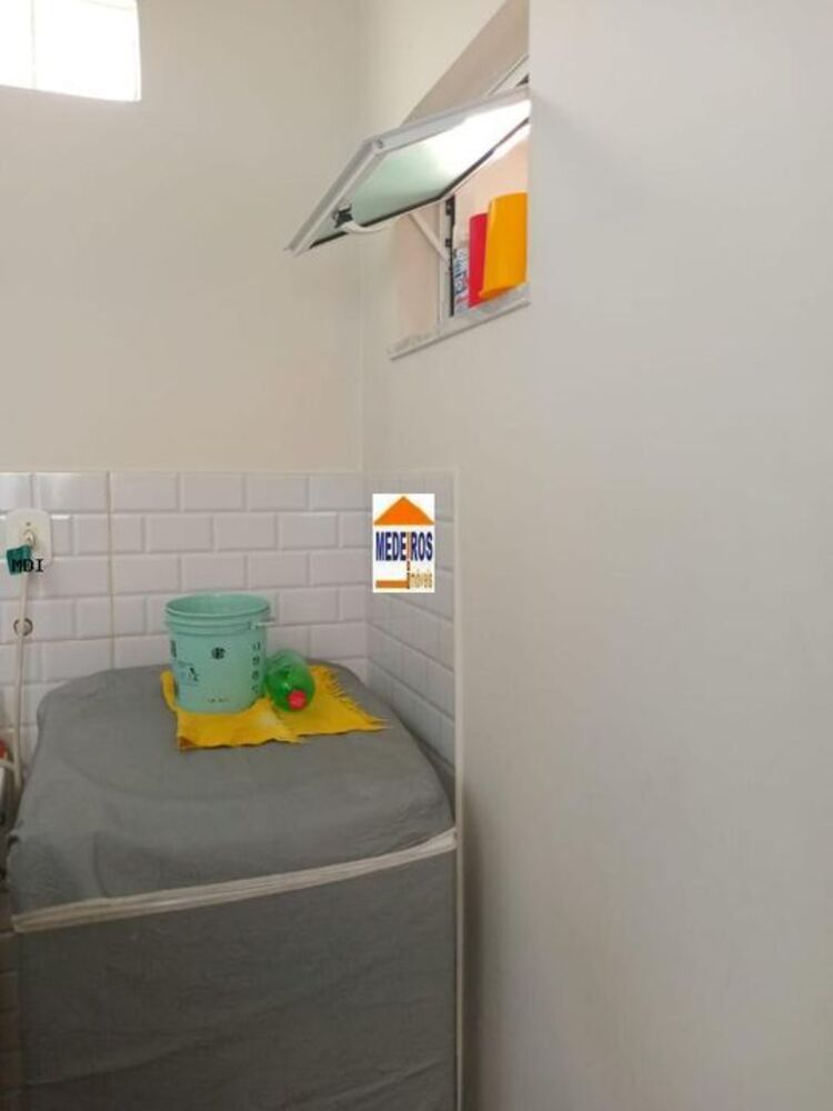 Casa à venda com 2 quartos, 90m² - Foto 8