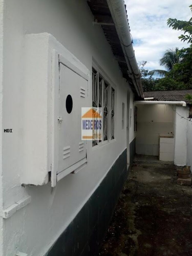 Casa à venda com 1 quarto, 70m² - Foto 1