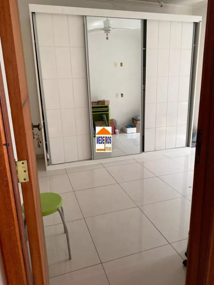 Casa, 5 quartos, 280 m² - Foto 4