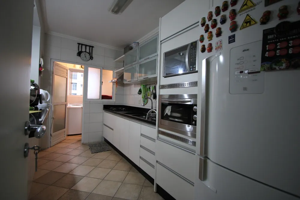 Apartamento, 3 quartos, 214 m² - Foto 2