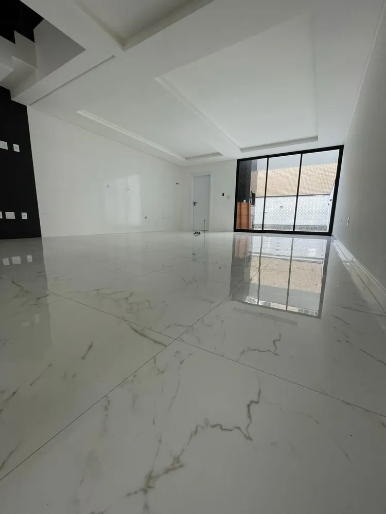 Casa, 3 quartos, 173 m² - Foto 2