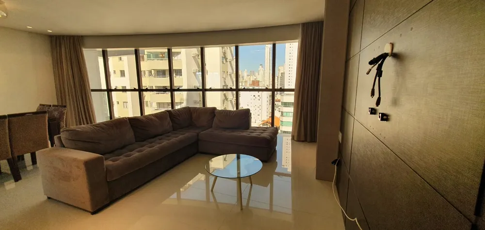 Apartamento, 3 quartos, 170 m² - Foto 1