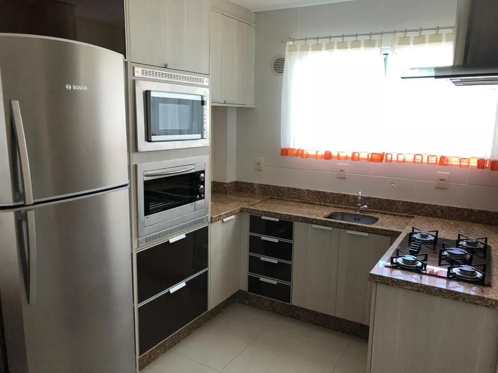 Apartamento, 3 quartos, 182 m² - Foto 2