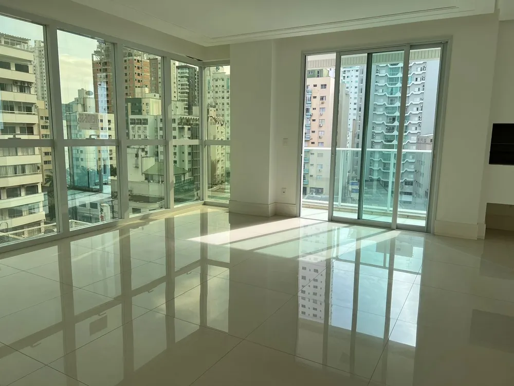 Apartamento, 3 quartos, 162 m² - Foto 1
