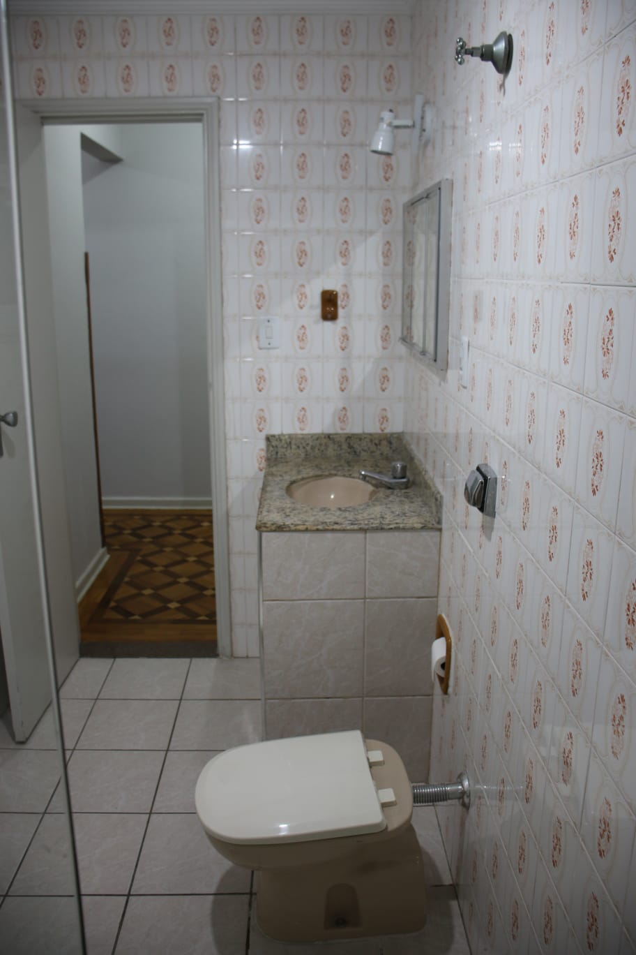 Apartamento para alugar com 2 quartos, 120m² - Foto 17