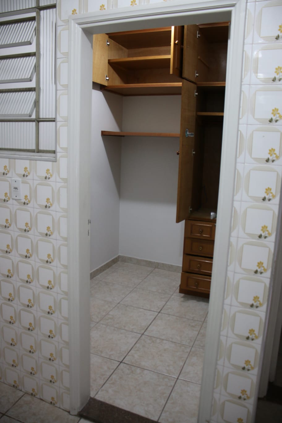 Apartamento para alugar com 2 quartos, 120m² - Foto 11