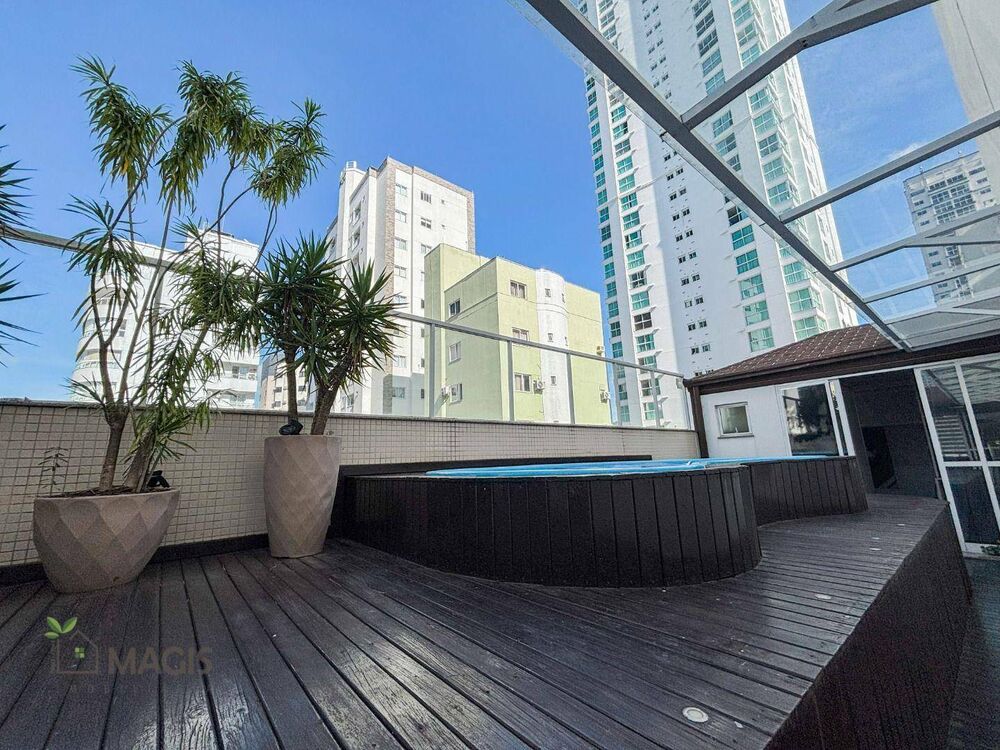 Apartamento à venda com 3 quartos, 256m² - Foto 18