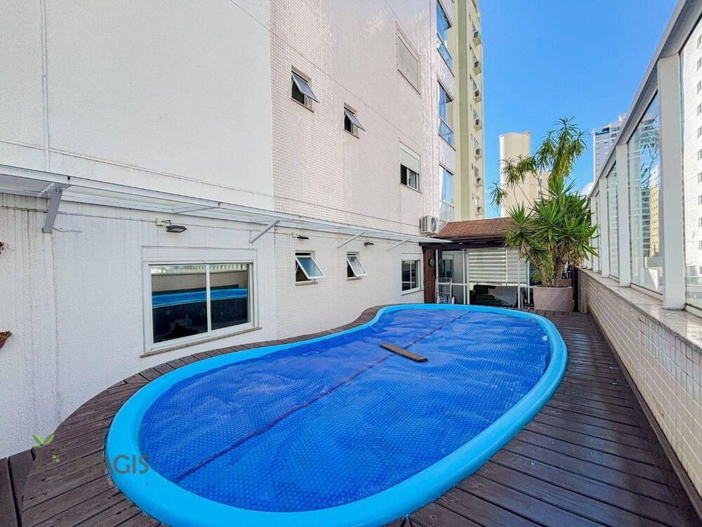Apartamento à venda com 3 quartos, 256m² - Foto 19