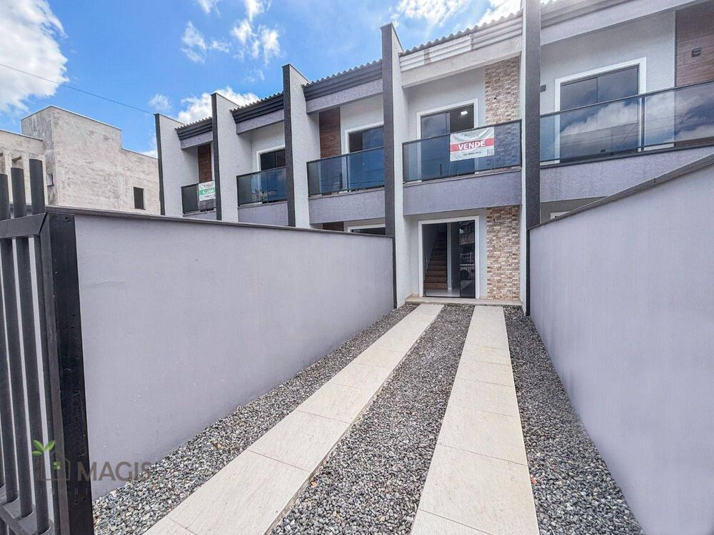 Sobrado à venda com 3 quartos, 64m² - Foto 2