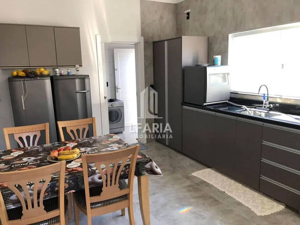 Casa, 3 quartos, 221 m² - Foto 5
