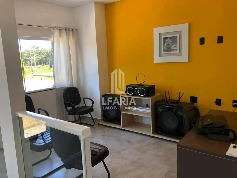 Casa, 3 quartos, 221 m² - Foto 4