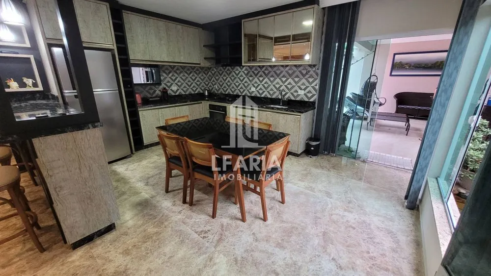 Casa, 3 quartos, 176 m² - Foto 9