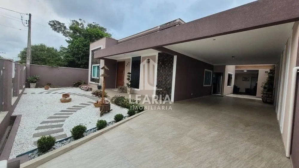 Casa, 3 quartos, 176 m² - Foto 1