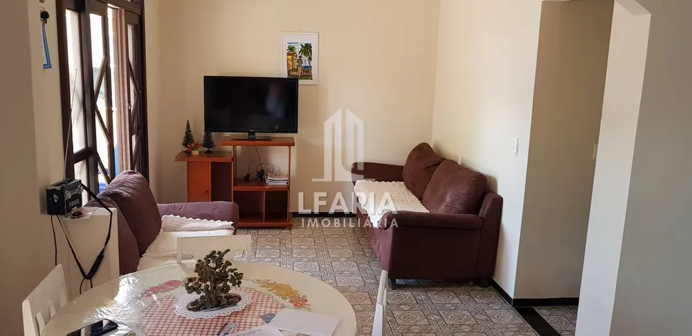 Casa, 3 quartos, 270 m² - Foto 2