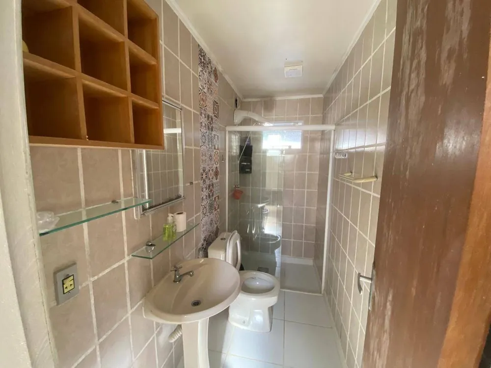 Casa, 5 quartos, 250 m² - Foto 4