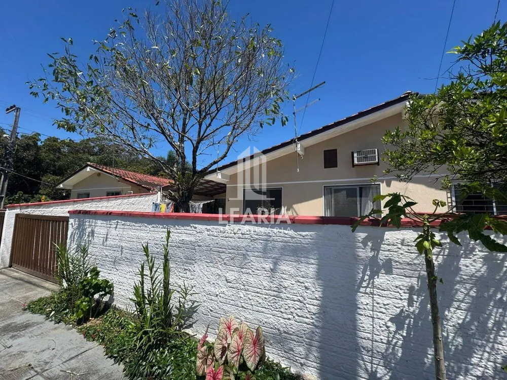 Casa, 3 quartos, 61 m² - Foto 1