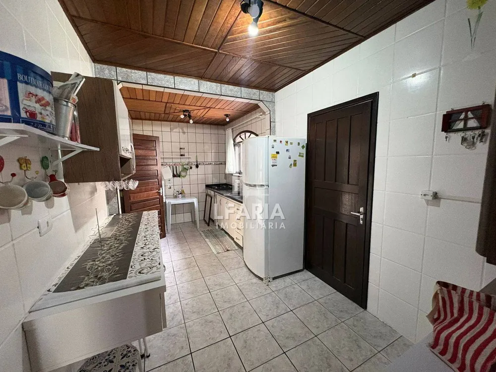 Casa, 3 quartos, 185 m² - Foto 9