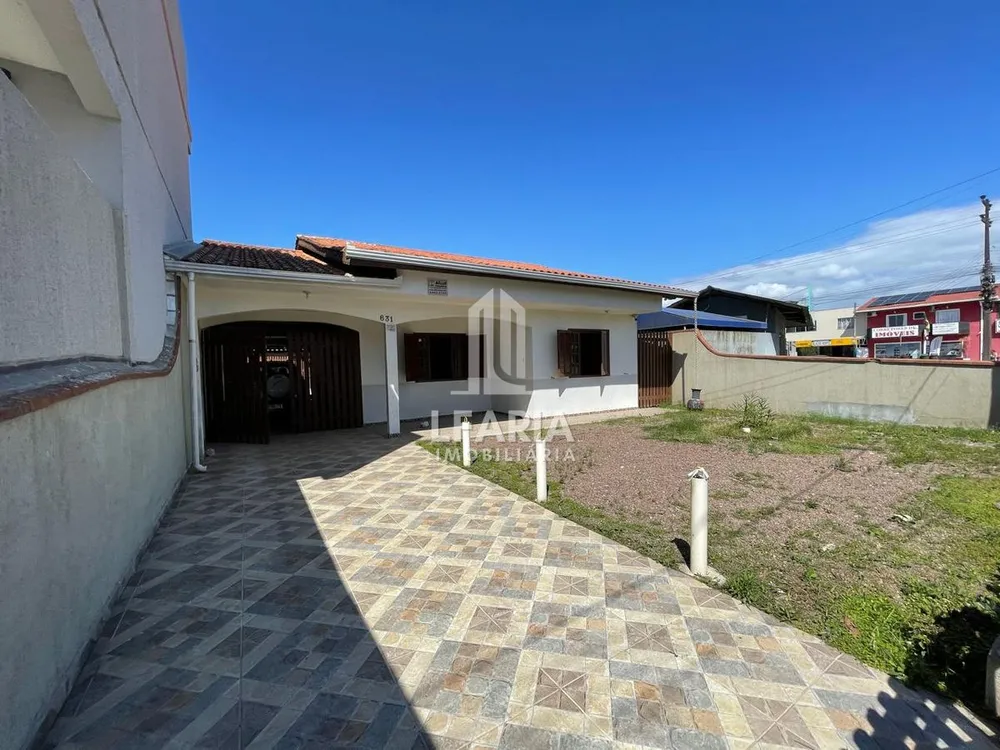 Casa, 3 quartos, 114 m² - Foto 2