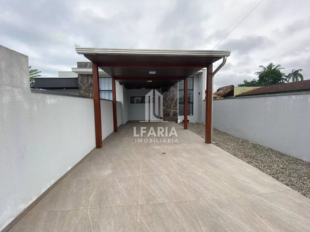 Casa à venda com 3 quartos, 81m² - Foto 3