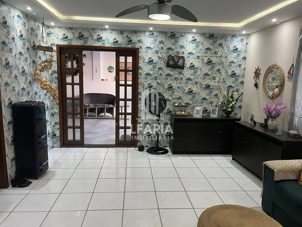 Casa, 4 quartos, 130 m² - Foto 2