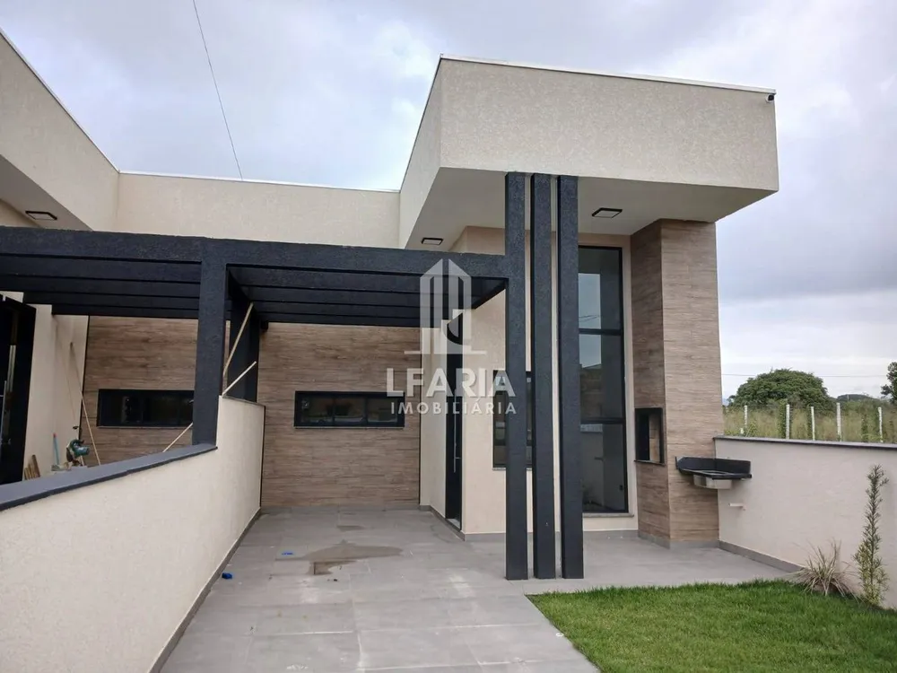 Casa, 3 quartos, 98 m² - Foto 1