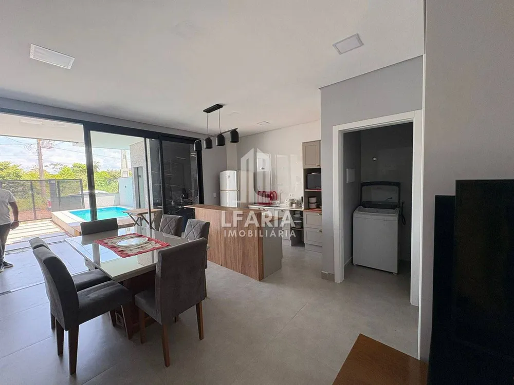 Casa, 3 quartos, 129 m² - Foto 2