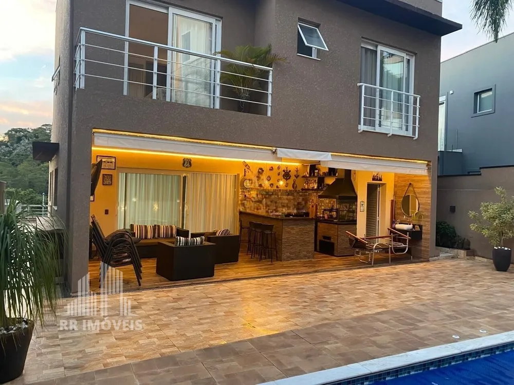 Casa, 3 quartos, 250 m² - Foto 1