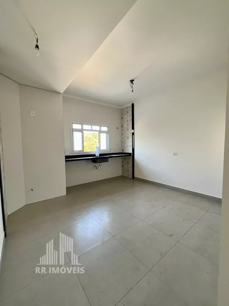 Casa à venda com 3 quartos, 200m² - Foto 5