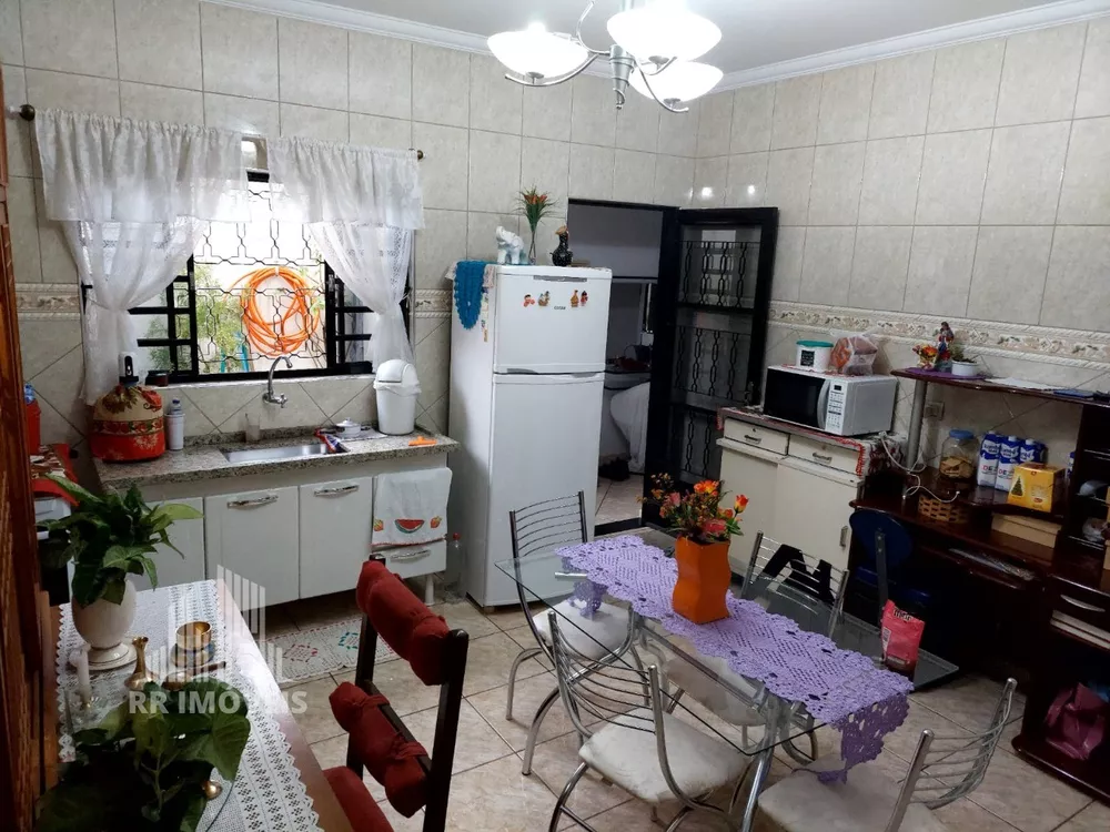 Casa à venda com 2 quartos, 130m² - Foto 5