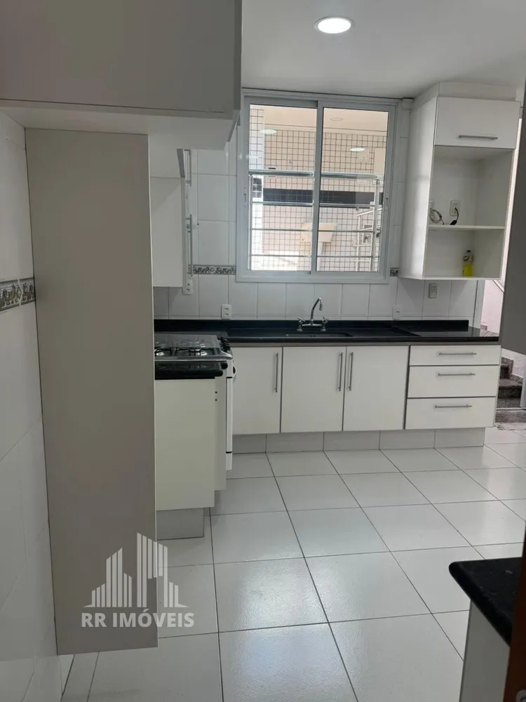 Casa, 3 quartos, 228 m² - Foto 2