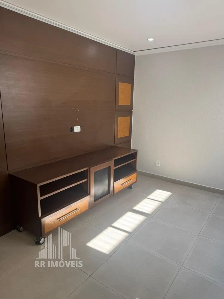 Casa, 3 quartos, 228 m² - Foto 2