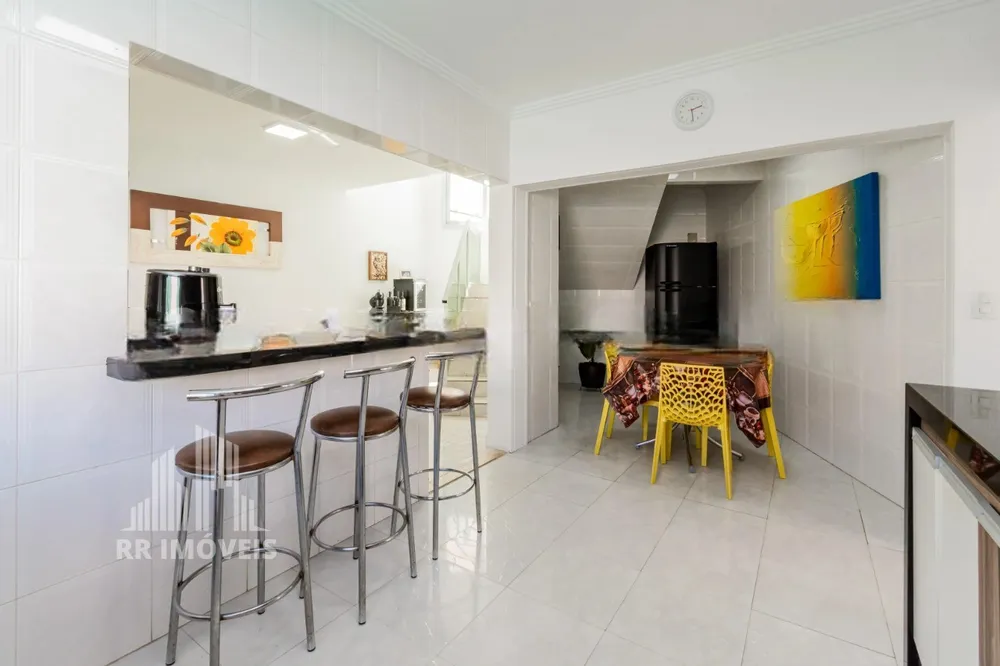 Casa, 4 quartos, 234 m² - Foto 2
