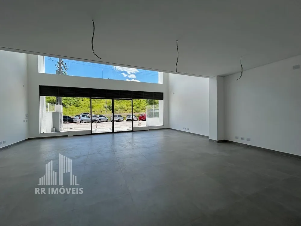 Sala-Conjunto, 300 m² - Foto 1