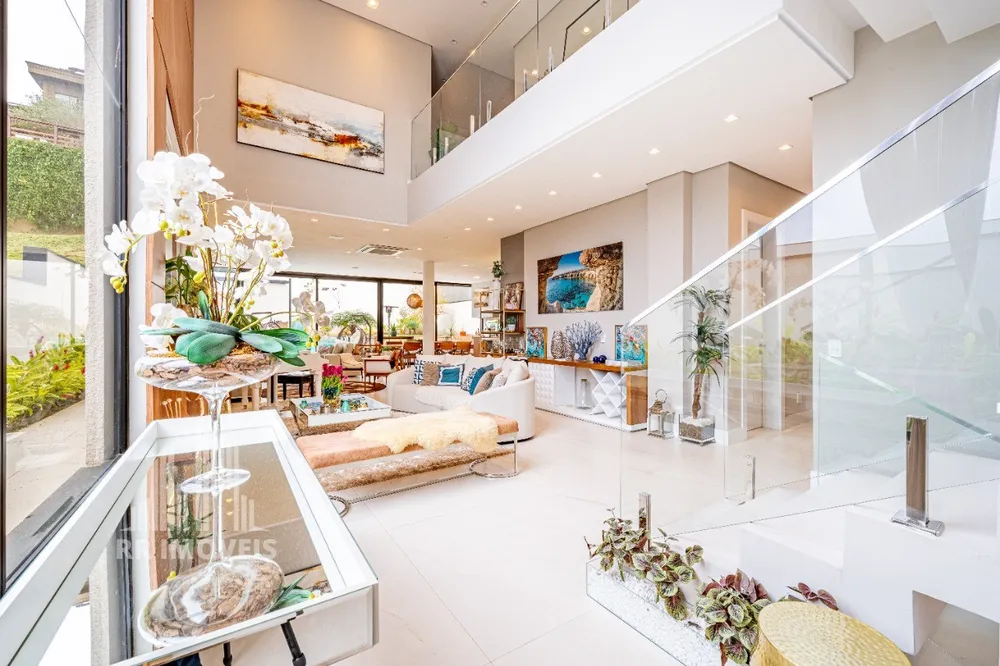 Casa, 4 quartos, 440 m² - Foto 1