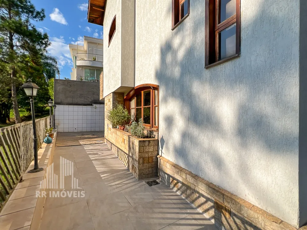Casa, 4 quartos, 339 m² - Foto 2