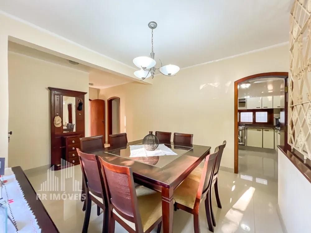 Casa, 4 quartos, 339 m² - Foto 3