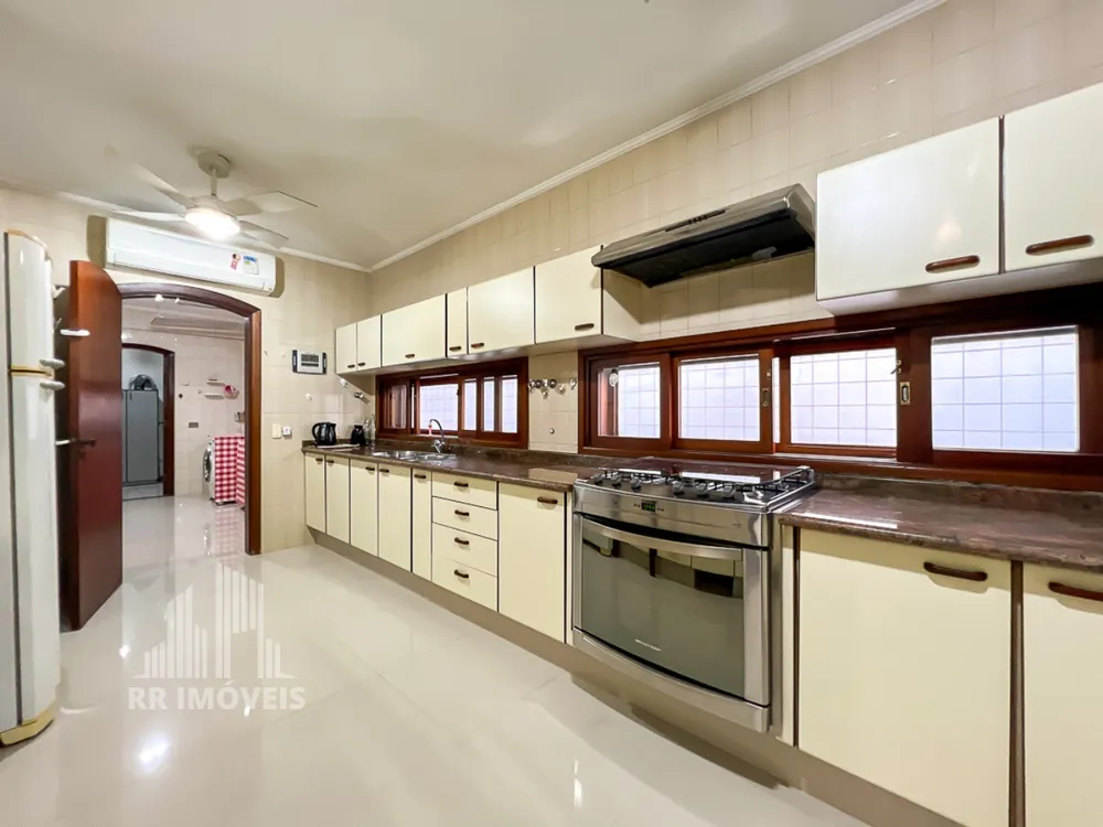 Casa, 4 quartos, 339 m² - Foto 4