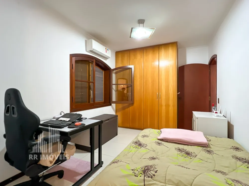 Casa, 4 quartos, 339 m² - Foto 1