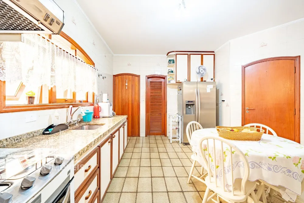 Casa, 4 quartos, 360 m² - Foto 4