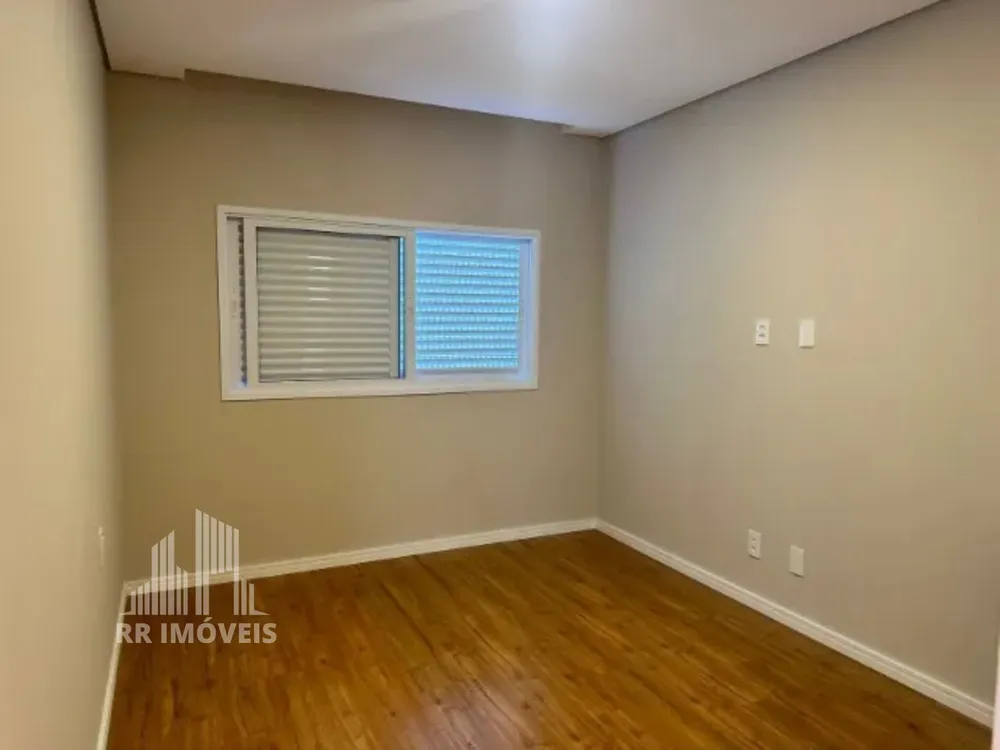 Casa, 3 quartos, 234 m² - Foto 8