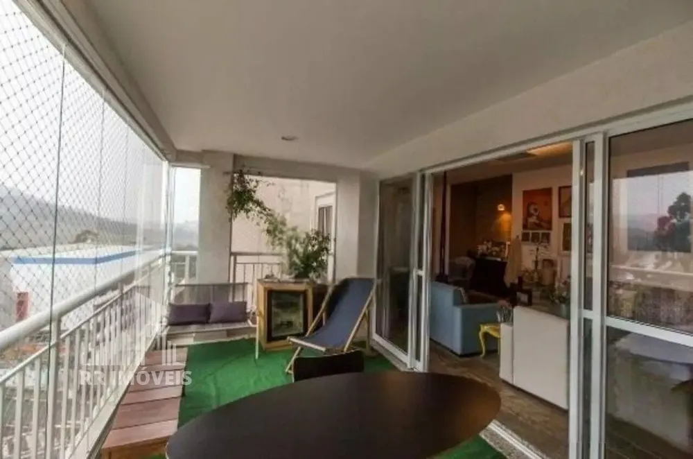 Apartamento, 3 quartos, 132 m² - Foto 1